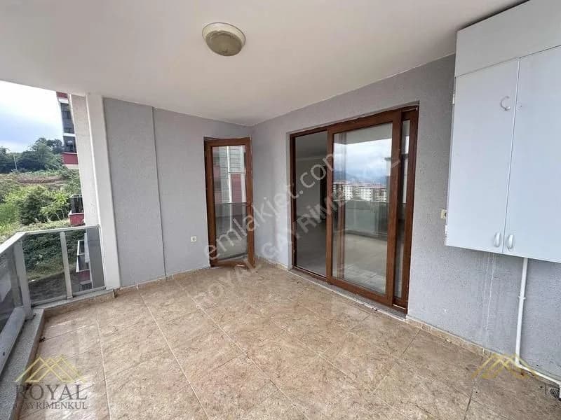 Yalıncak Mah., 4+1 Daire – 230 m², 5 Yaşında, 7M 27