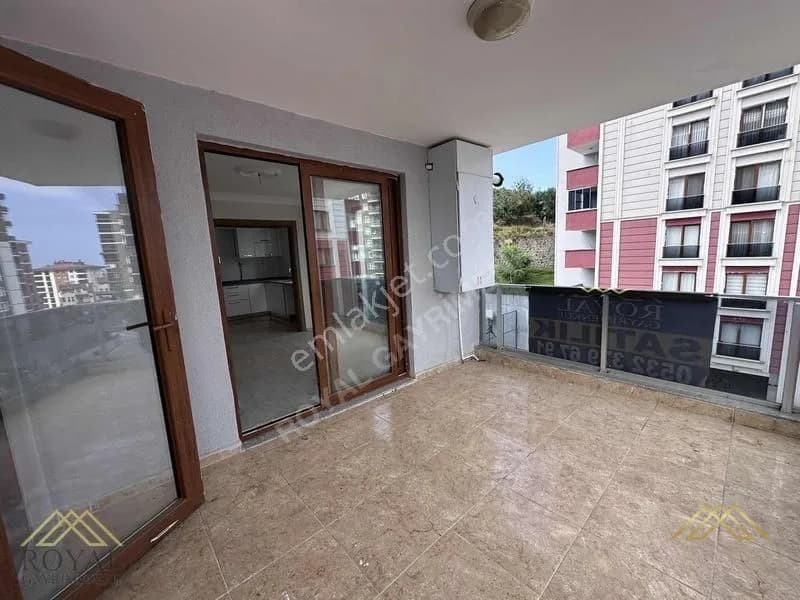 Yalıncak Mah., 4+1 Daire – 230 m², 5 Yaşında, 7M 23