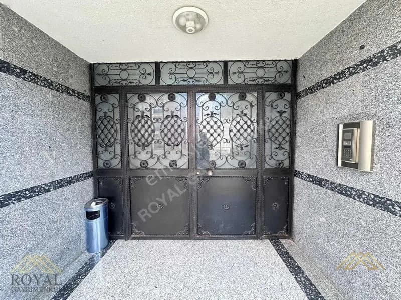 Yalıncak Mah., 4+1 Daire – 230 m², 5 Yaşında, 7M 10