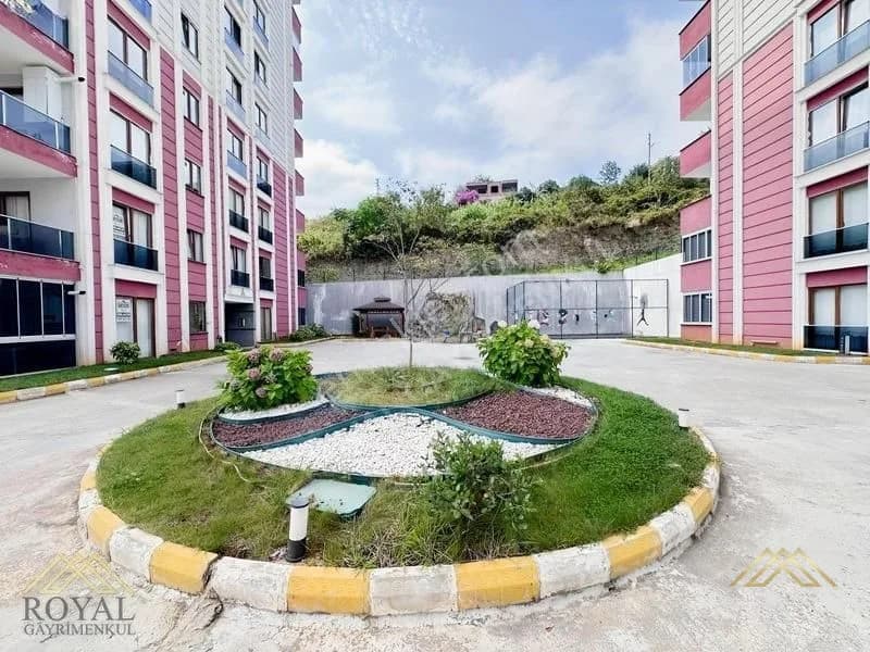 Yalıncak Mah., 4+1 Daire – 230 m², 5 Yaşında, 7M 4