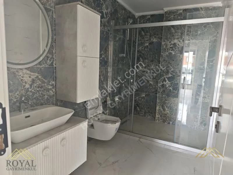 Royal'den Yalıncak Tratopya'da Deniz Manzaralı 4+1 Lüks Daire 35